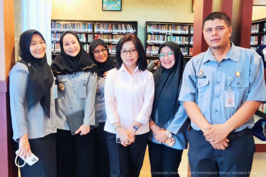 Kepala BPHN Cek Perpustakaan Hukum Sumbar, Dorong Akses Digital Untuk Warga